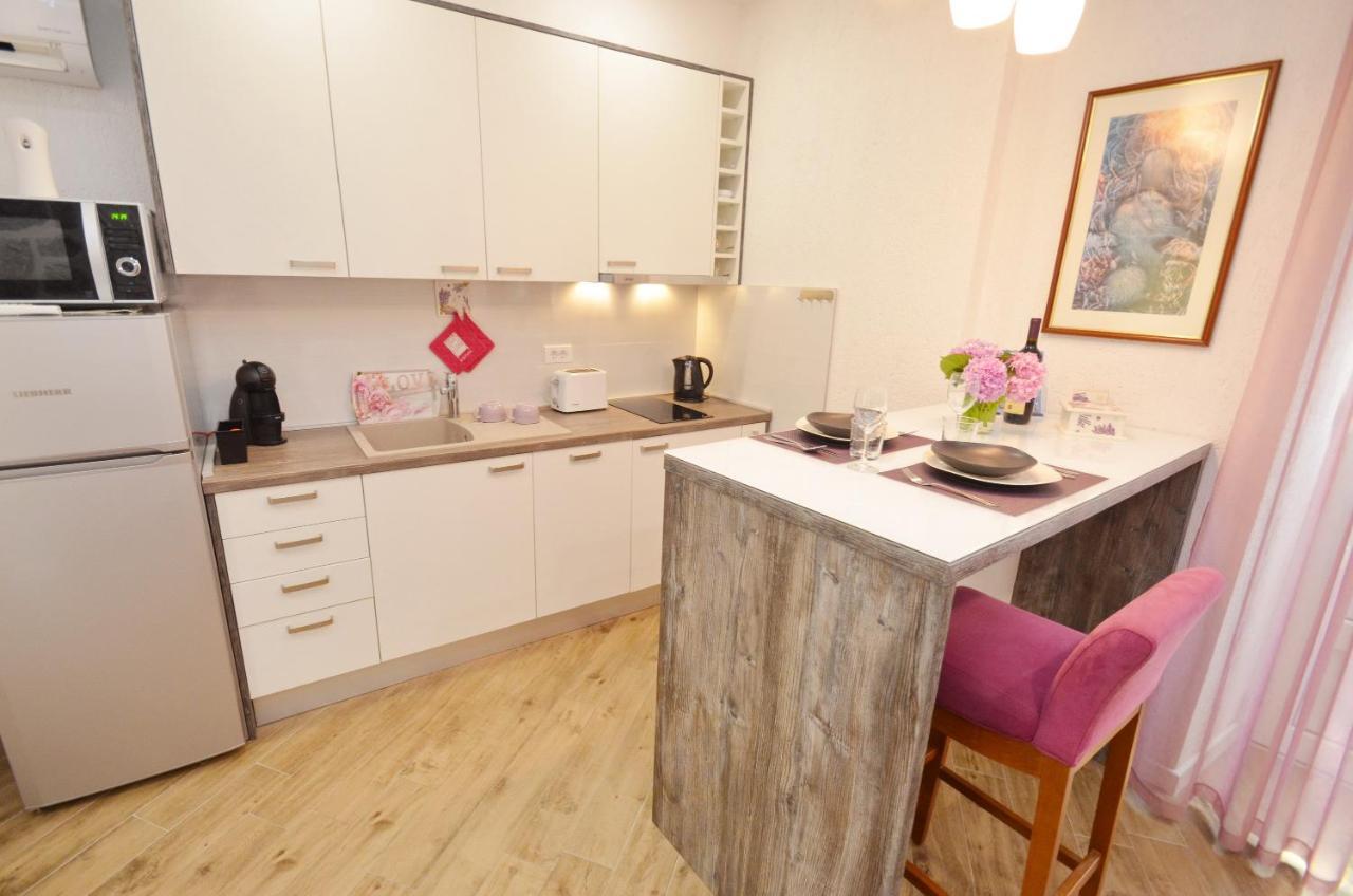 Center W Apartment Kotor