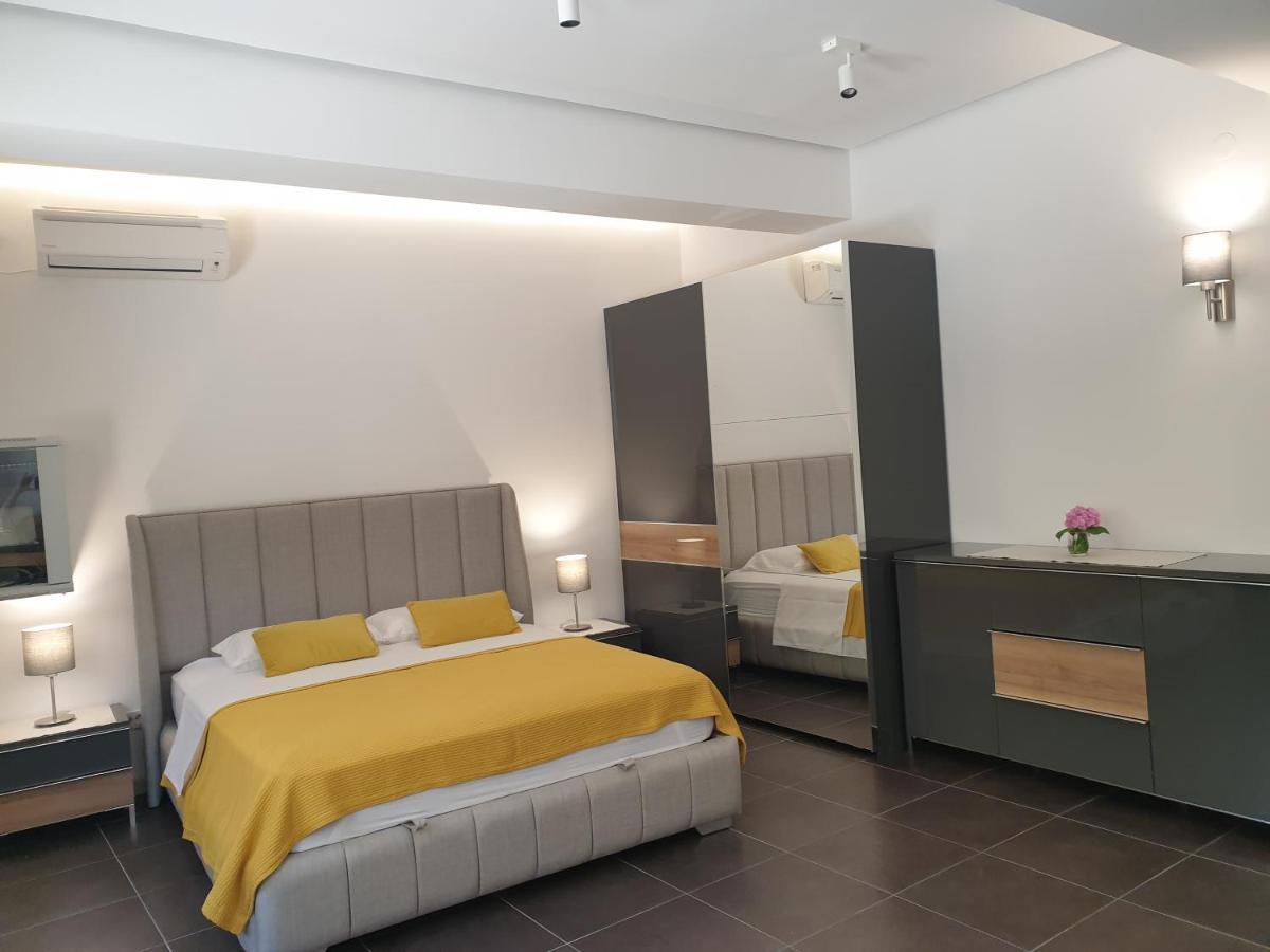 Apartment Center W